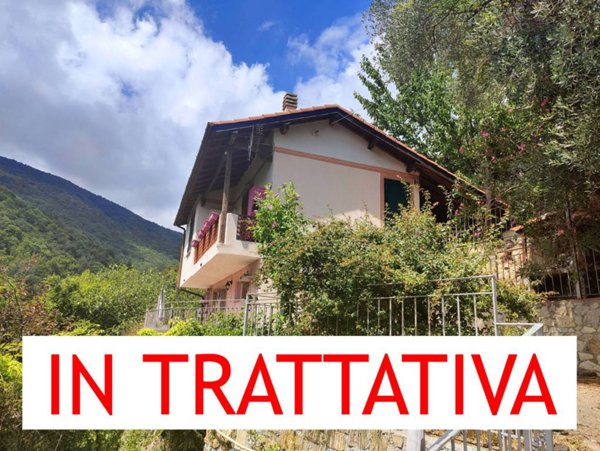 casa indipendente in vendita a Ceriana