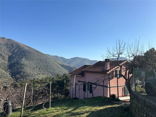 casa indipendente in vendita a Ceriana