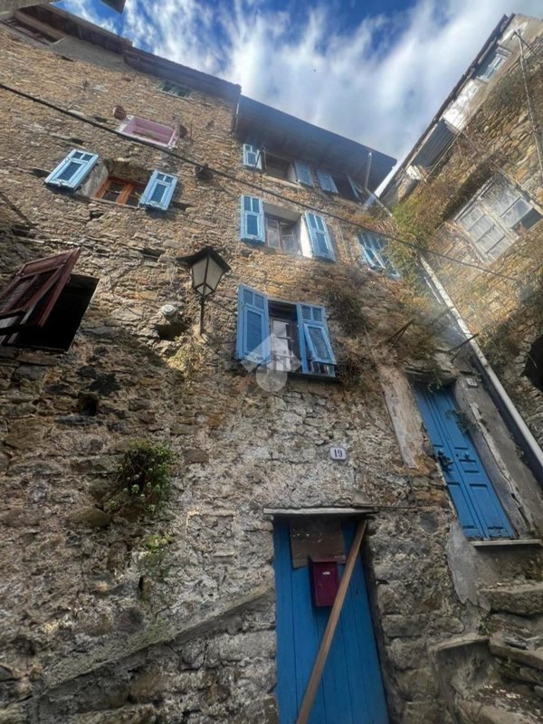 quadrivano in vendita a Ceriana