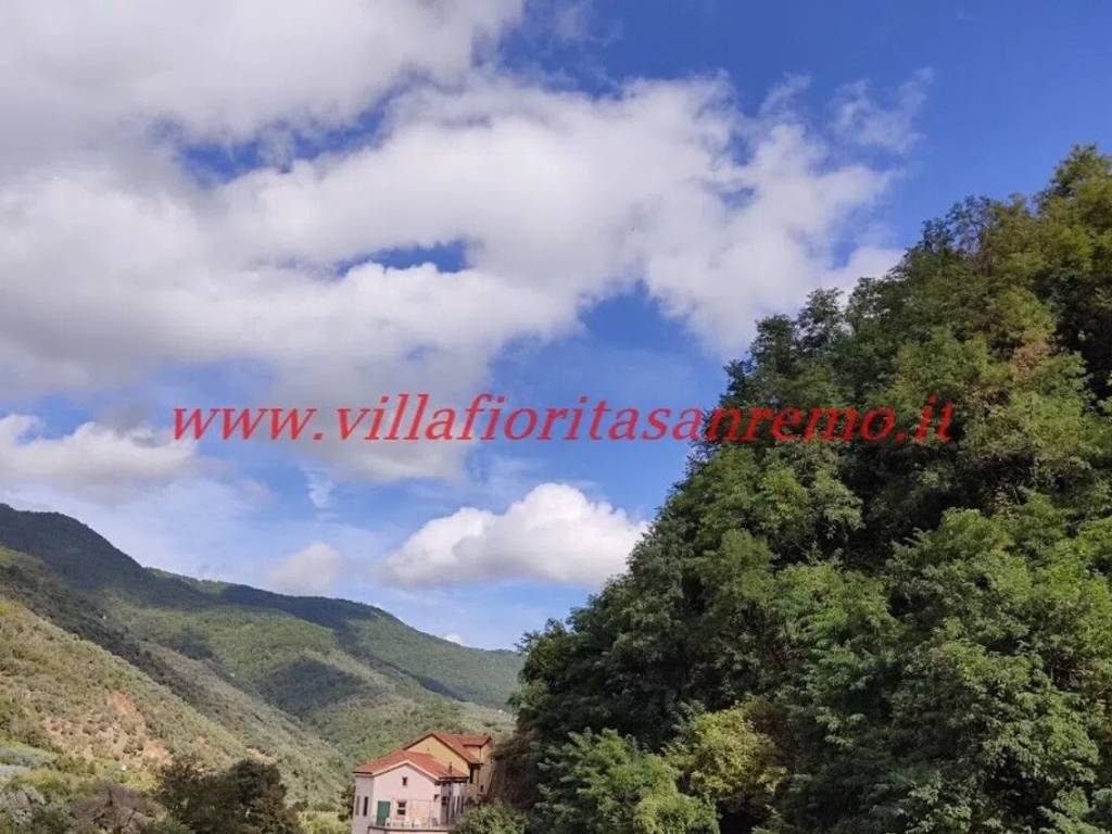 appartamento in vendita a Ceriana