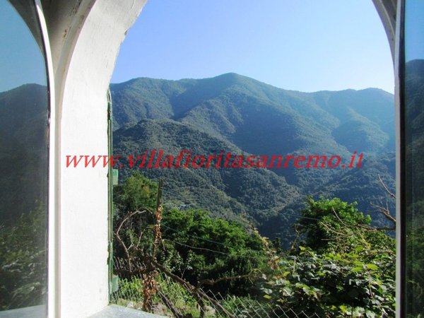 casa indipendente in vendita a Ceriana