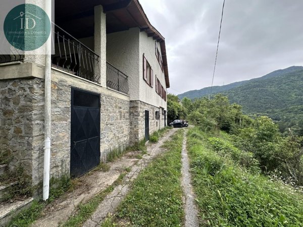 casa indipendente in vendita a Ceriana in zona Passo Ghimbegna