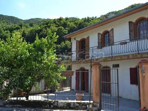 casa indipendente in vendita a Ceriana