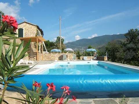 casa indipendente in vendita a Ceriana