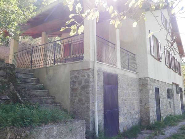 casa indipendente in vendita a Ceriana