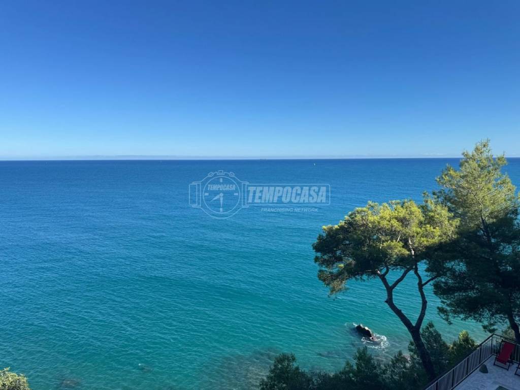 appartamento in vendita a Cervo