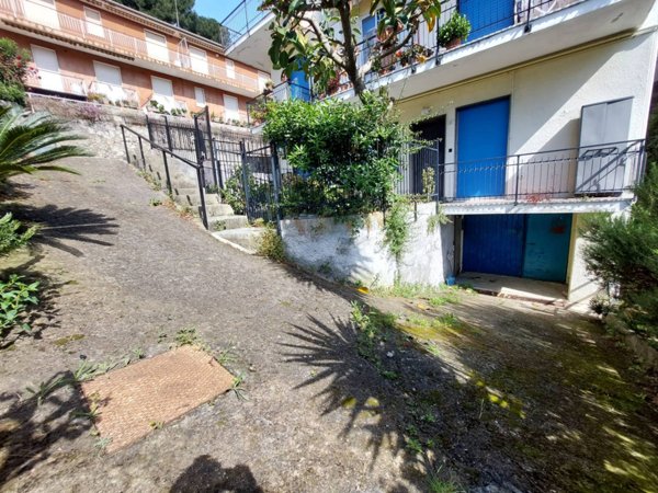 locale di sgombero in vendita a Cervo