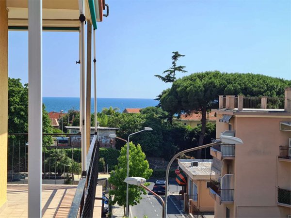 appartamento in vendita a Cervo