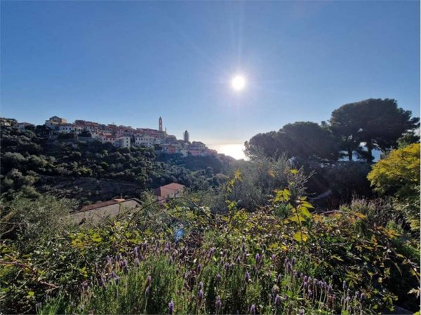 casa indipendente in vendita a Cervo