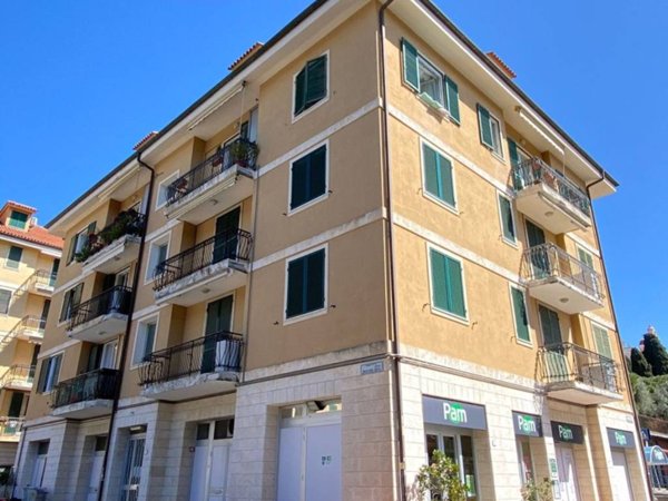 appartamento in vendita a Cervo