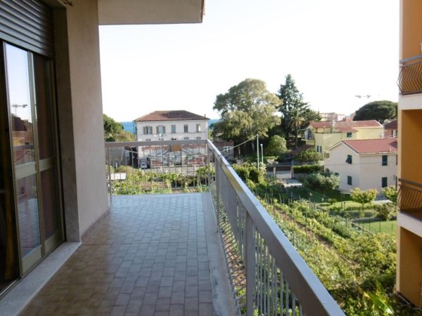 appartamento in vendita a Cervo
