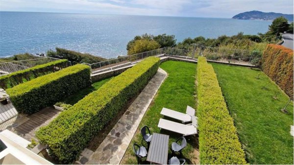 appartamento in vendita a Cervo