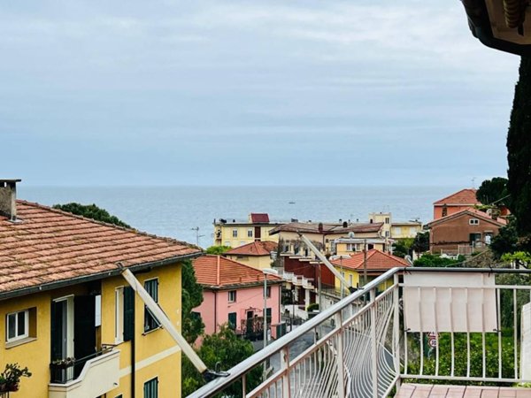 appartamento in vendita a Cervo