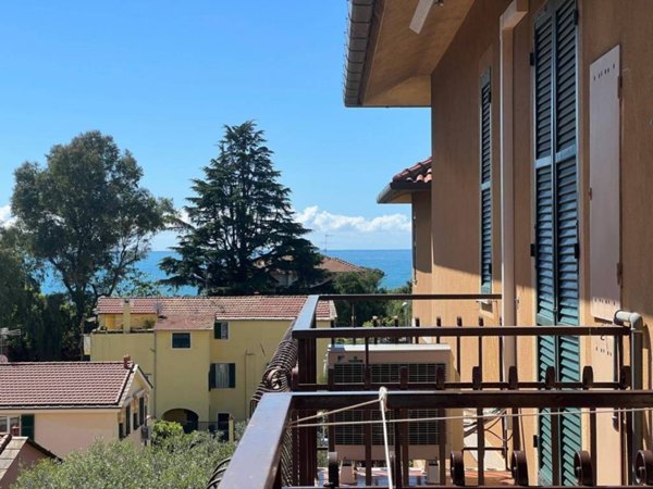 appartamento in vendita a Cervo