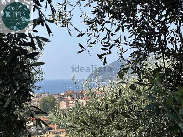 casa indipendente in vendita a Cervo