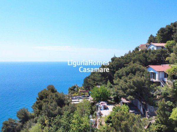 casa indipendente in vendita a Cervo