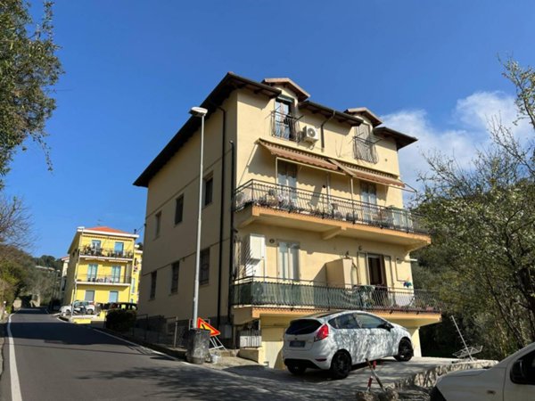 appartamento in vendita a Cervo