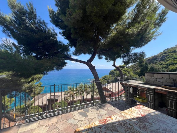 appartamento in vendita a Cervo