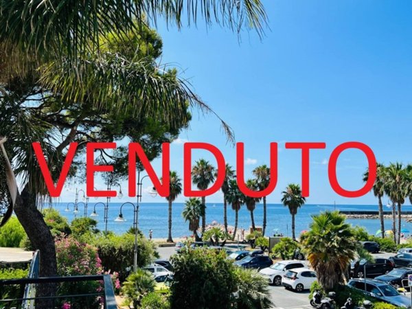 appartamento in vendita a Cervo