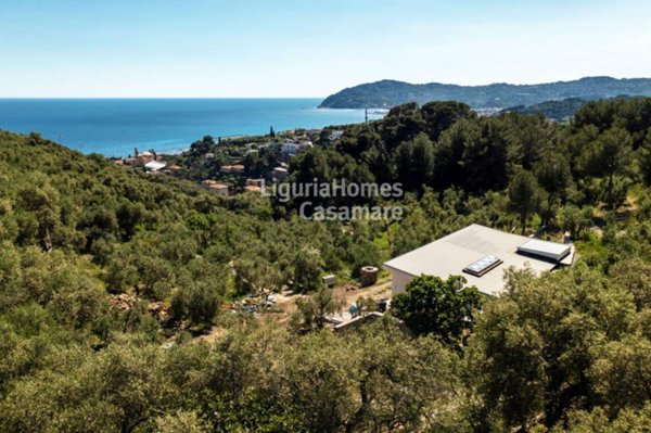 casa indipendente in vendita a Cervo