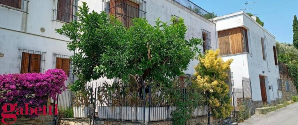 appartamento in vendita a Cervo