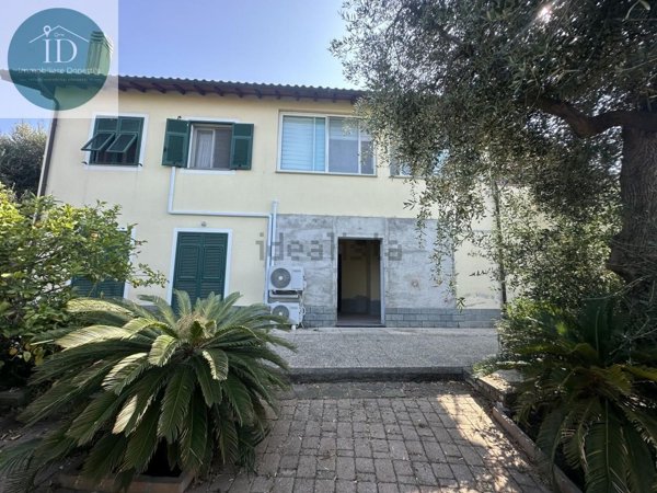 casa indipendente in vendita a Cervo
