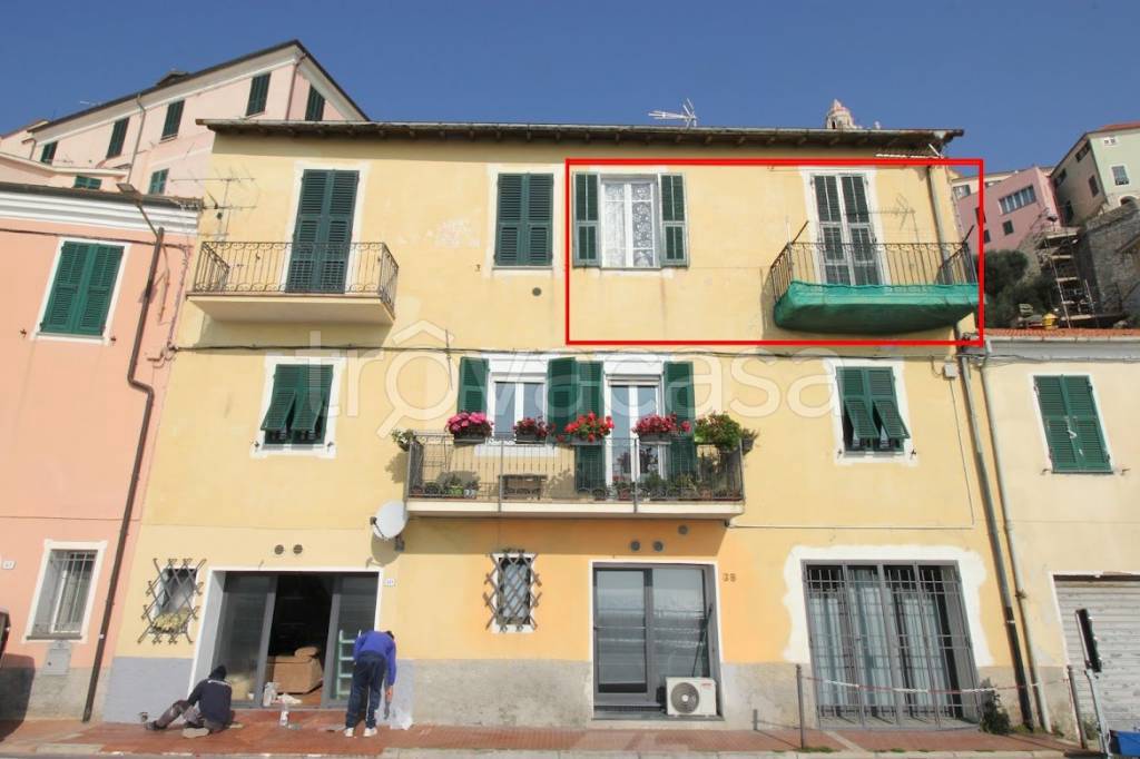 appartamento in vendita a Cervo