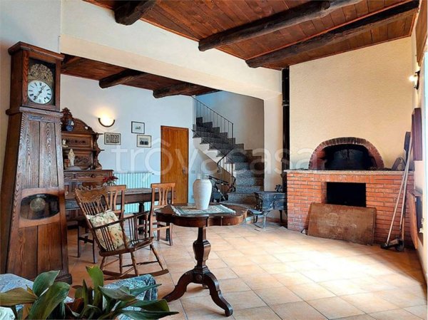 casa indipendente in vendita a Cesio
