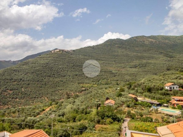 appartamento in vendita a Chiusanico in zona Gazzelli