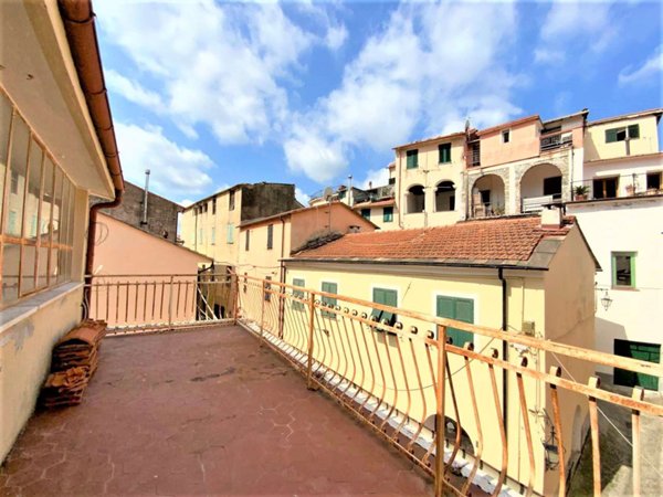 appartamento in vendita a Chiusanico in zona Gazzelli