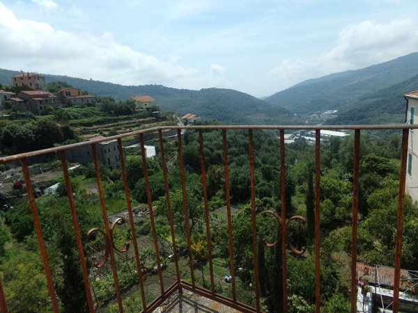 appartamento in vendita a Chiusanico