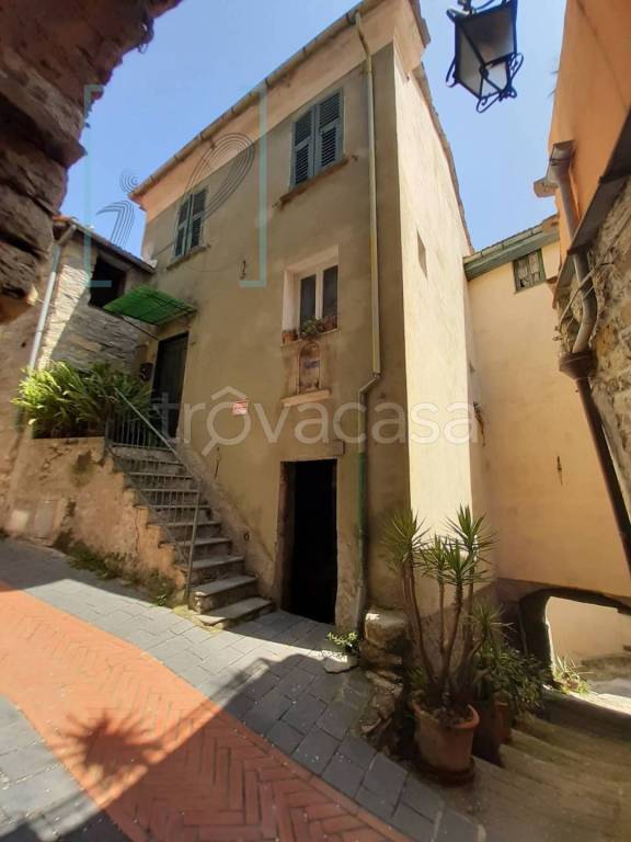 casa indipendente in vendita a Chiusanico in zona Torria