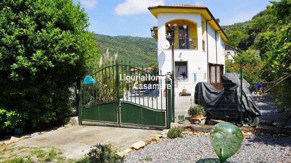 casa indipendente in vendita a Chiusanico