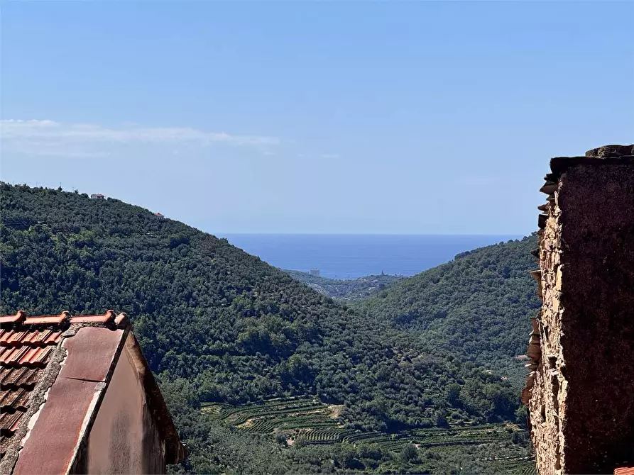 casa indipendente in vendita a Chiusanico in zona Gazzelli