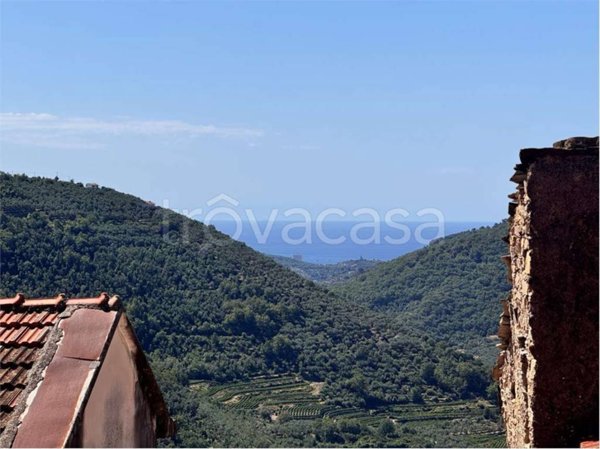 casa indipendente in vendita a Chiusanico in zona Gazzelli