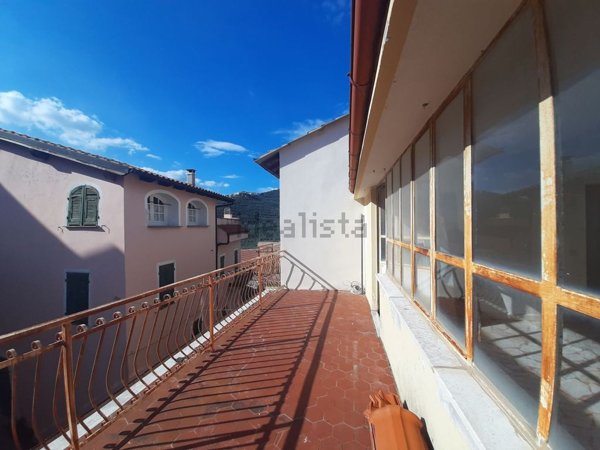 casa indipendente in vendita a Chiusanico in zona Gazzelli