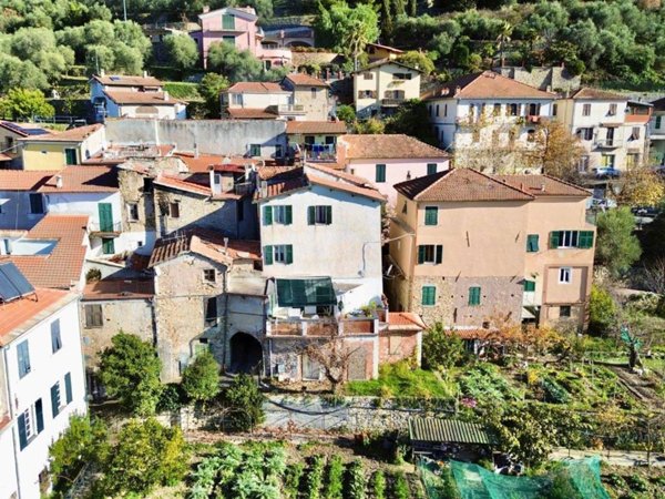 appartamento in vendita a Chiusanico