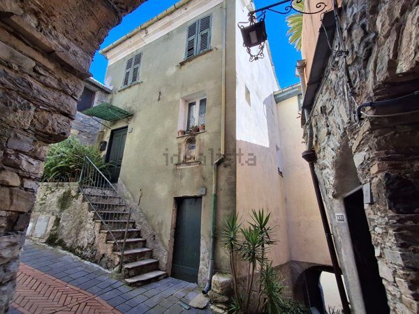 casa indipendente in vendita a Chiusanico in zona Torria