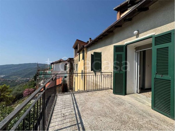 casa indipendente in vendita a Chiusanico