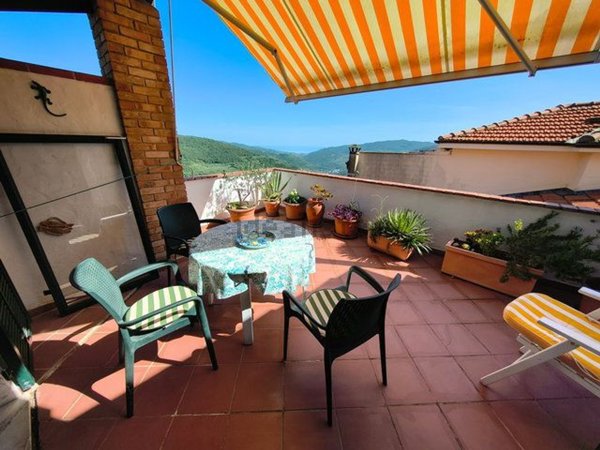 casa indipendente in vendita a Chiusanico