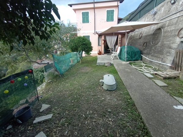 casa indipendente in vendita a Chiusanico