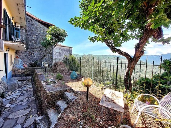 appartamento in vendita a Chiusanico