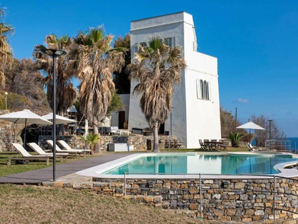 casa indipendente in vendita a Cipressa