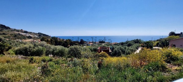 appartamento in vendita a Cipressa in zona Piani di Cipressa