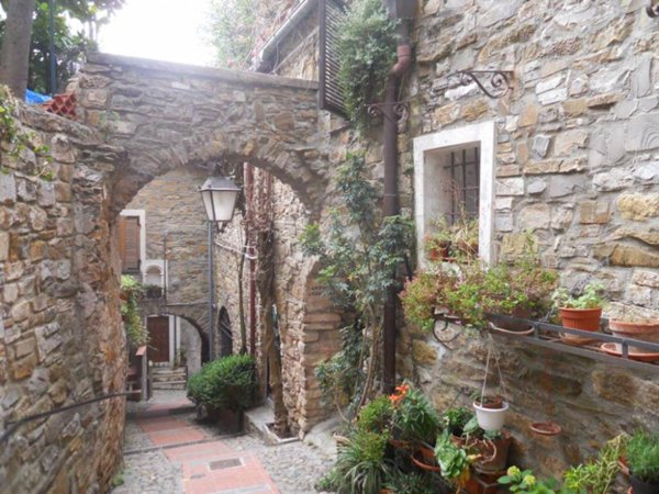 appartamento in vendita a Cipressa