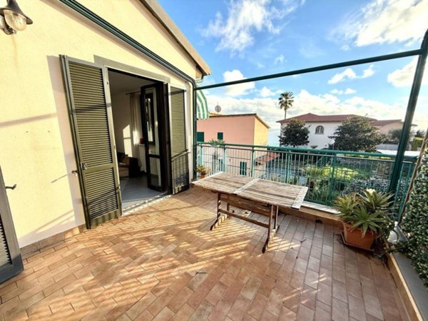 appartamento in vendita a Cipressa