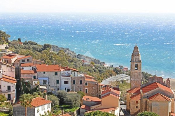 quadrivano in vendita a Cipressa