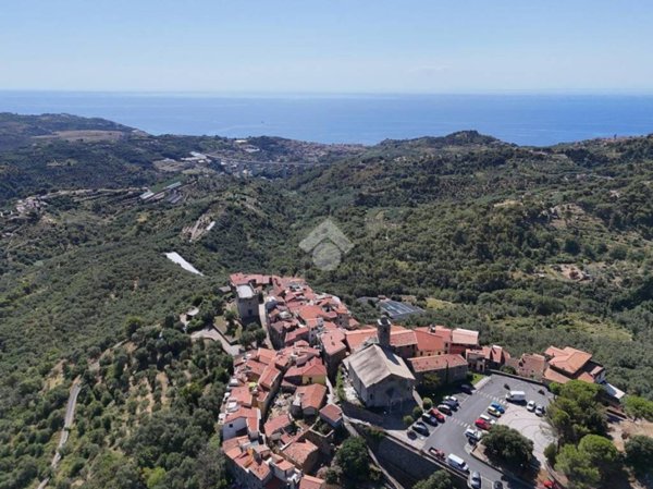 appartamento in vendita a Cipressa in zona Lingueglietta