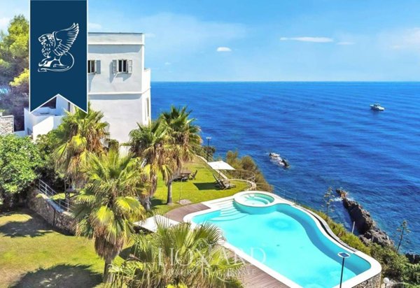 casa indipendente in vendita a Cipressa