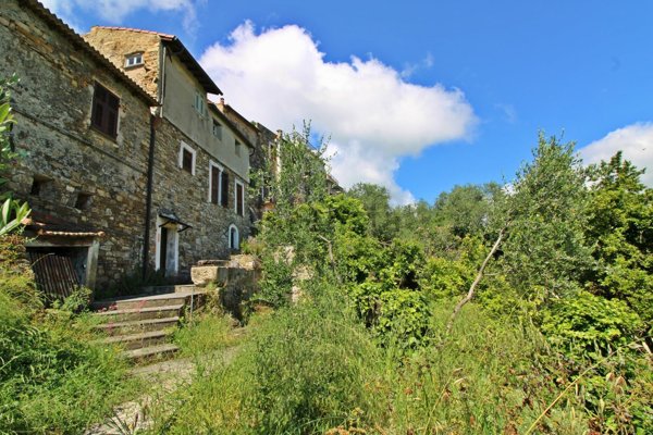 casa indipendente in vendita a Cipressa in zona Lingueglietta